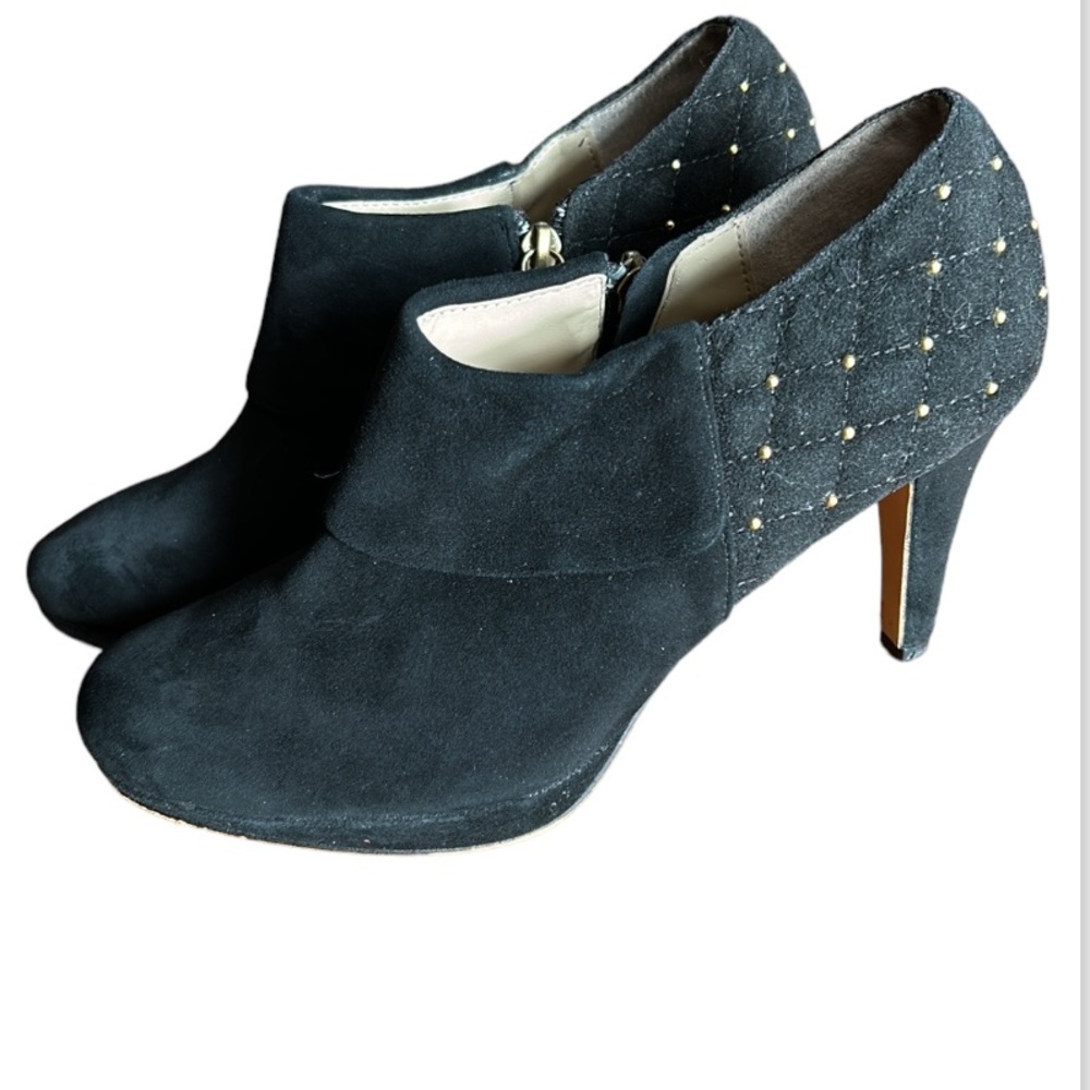 Adrienne Vittadini Suede Heel Ankle Booties  with gold studs Women size 8.5